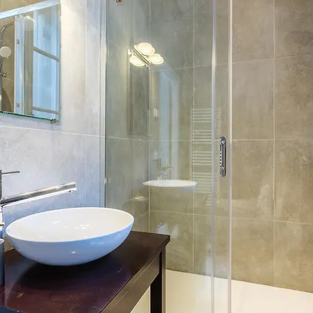 Guestready - Beautiful Flat, Central Bordeaux בורדו