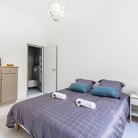 Guestready - Beautiful Flat, Central Bordeaux בורדו